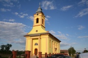 Biserica Cerneteaz.jpg